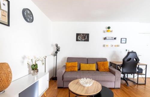 Cachan Apartment | "Spacieux et lumineux" proche Paris