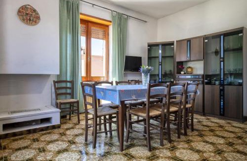 Paduledda House | Spacious home in Costa Rossa