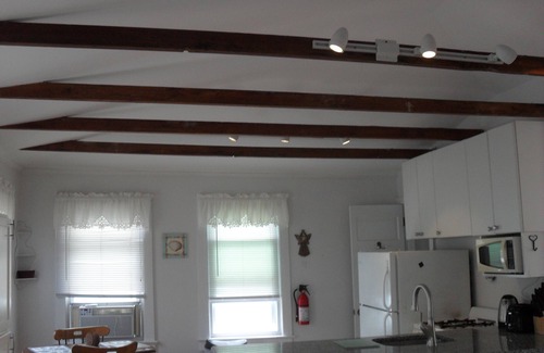 Ocean Grove House | Spacious 1 B Apt, Ocean Block, Private entrance/deck Wkly summer rental