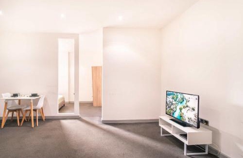 Blackburn Apartment | Spacious 1 Bed Central Blackburn Apartment