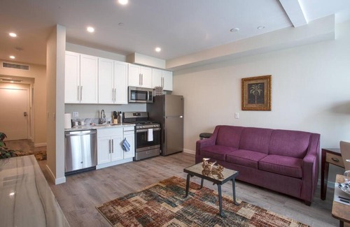 Bankers Hill Apartment | Spacious 1 Bedroom Apartment in Heart of San Diego