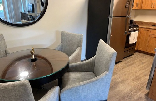 West Los Angeles House | Spacious 1-BR Apt in Charming Westside Village