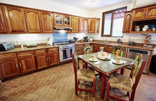 Playa Las Gatas House | Spacious 2/3/4/5 bedroom custom home in Punta Marina