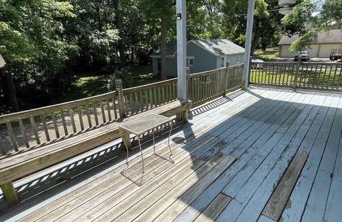 Lima House | Spacious 2 bed 1 bath in the center of Lima resting on the park