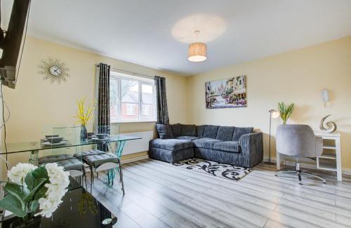Selhurst Apartment | Spacious 2 Bed Apartment South London