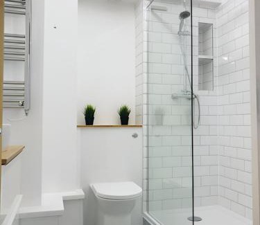 Cambridge Apartment | Spacious 2-Bed Flat in CB2