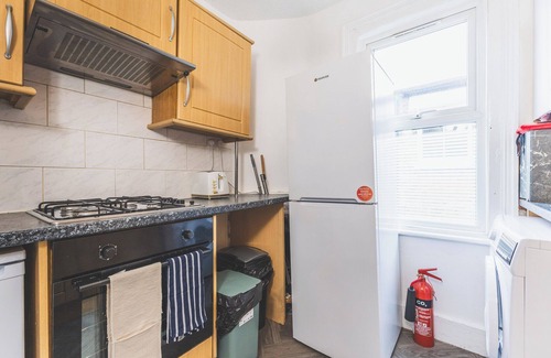 Kensal Green Apartment | Spacious 2-bed apartment in Kensal Green