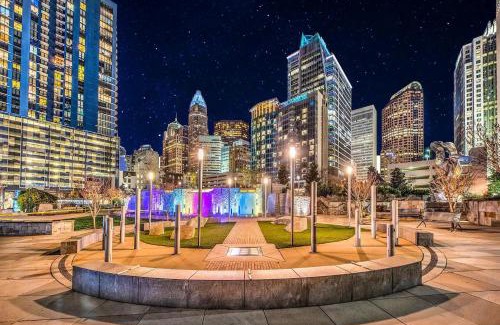 Charlotte Apartment | Spacious 2 Bedroom 2 Bathroom Apartment with Balcony in Uptown Charlotte! City Views & Free Parking!