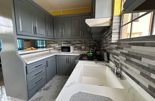 Clermont Apartment | Spacious 2-bedroom estate in charming Warrens with AC, WiFi