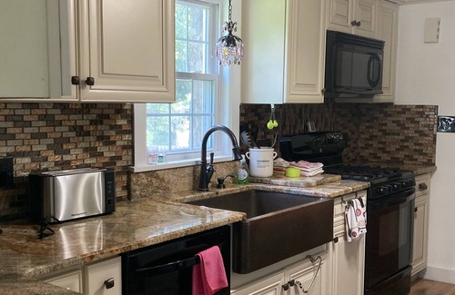 Canfield House | Spacious 2 bedroom getaway, bring the whole family.
