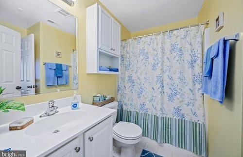 Ocean View Condo | Spacious 2 BR/2 Bath Condo w pool, golf near Bethany Beach