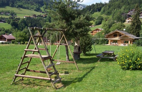 Le Grand-Bornand Apartment | Spacious 2-BR Apartment in Le Grand-Bornand - Near Ski Slopes and Village Center