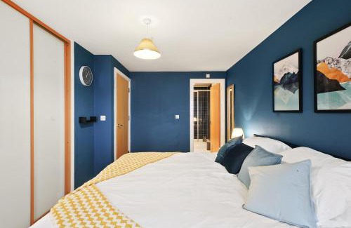 Bishop's Stortford Apartment | Spacious 2BR Apartment in Bishop Stortford Town, Perfect for Contractors and Relocators