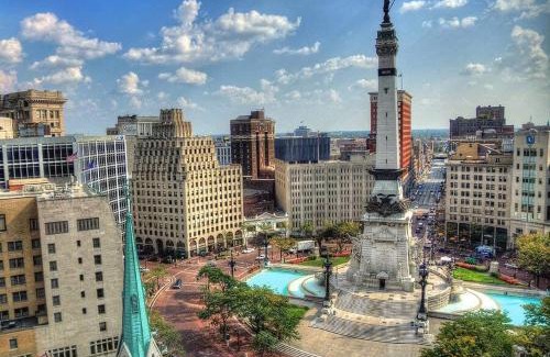 Chatham-Arch Apartment | Spacious 2BR Apt on Mass Ave w Kitchen