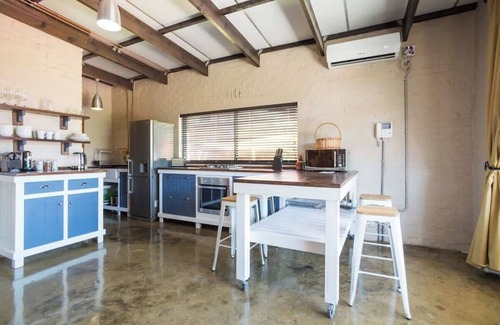 Glencairn Apartment | Spacious 2BR Apt | Pool, Hot Tub, Patio, Fireplace