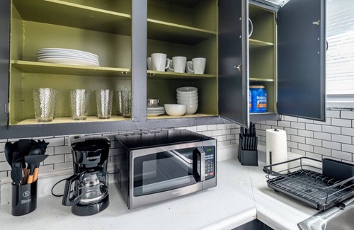 Kettering Apartment | Spacious 2BR Apt w/Remote Work Setup & Laundry