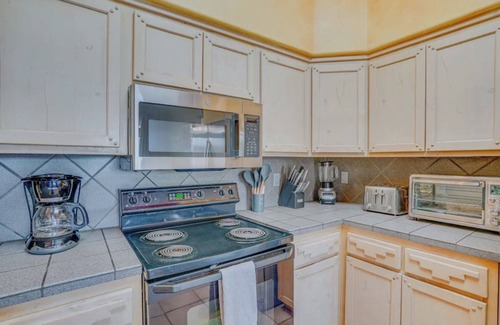 Starr Pass House | Spacious 2BR in Tucson Foothills - WiFi, AC, Golf & Hiking Nearby