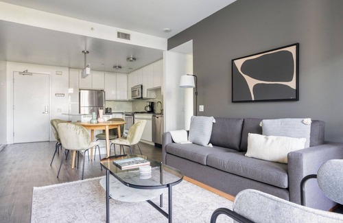Mission Bay Apartment | Spacious 2BR Mission Bay w/Gym, near Caltrain by Blueground