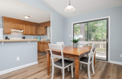 Northeast Raleigh House | Spacious|3 Bdrm|2 Ba|One Level|Pets Allowed