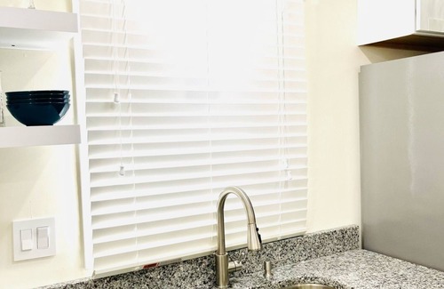Indianapolis House | Spacious 3 bed 2.5 half bath cozy modern home in established neighborhood!