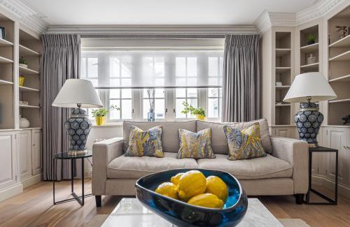 Knightsbridge Apartment | Spacious 3-Bed Belgravia Home Luxury Interiors, Near Buckingham Palace