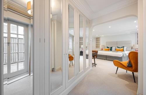 Knightsbridge Apartment | Spacious 3-Bed Belgravia Home Luxury Interiors, Near Buckingham Palace