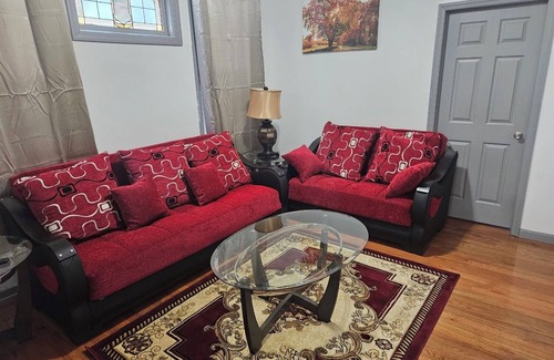 Greenville Apartment | Spacious 3-bedroom apt,2 baths with AC, WiFi in amazing Jersey City