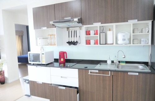 Ratchaprasong Apartment | Spacious 3 beds 3 baths in heart of Bangkok near BTS Ploenchit & Central Embassy