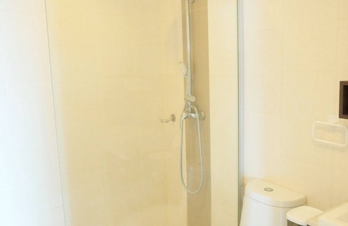 Ratchaprasong Apartment | Spacious 3 beds 3 baths in heart of Bangkok near BTS Ploenchit & Central Embassy