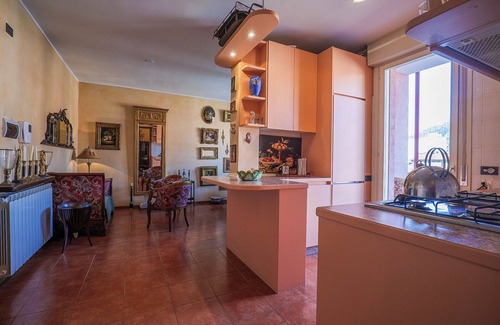 Intra Apartment | Spacious 3-room apartment with 2 bathrooms, 3 balconies & beautiful lake view