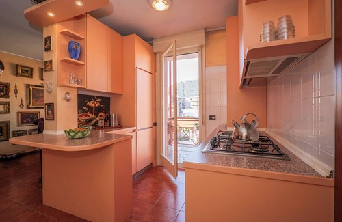 Intra Apartment | Spacious 3-room apartment with 2 bathrooms, 3 balconies & beautiful lake view