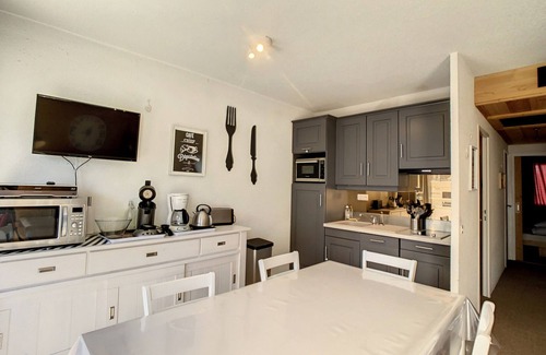 La Toussuire Apartment | Spacious 3-star apt, 2BR, balcony, near slopes, heart of La Toussuire