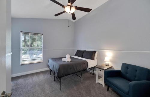 Tarpon Springs House | Spacious 3BR Family Home Near Sponge Docks