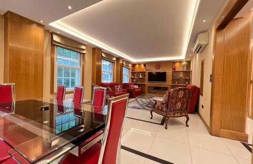 City of Westminster Apartment | Spacious 3BR Flat with AC 3 Ensuite Bidets Near Selfridges and Hyde Park