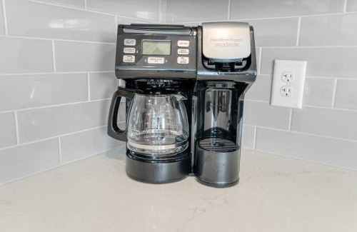 Wesley Heights Apartment | Spacious 3BR Home Oasis on Grandin Road