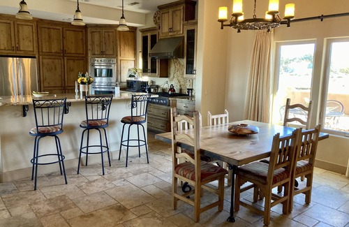 Ramona House | Spacious 3BR Retreat on 8 Acres with Pool/360 Views Near Golf & Wine Country