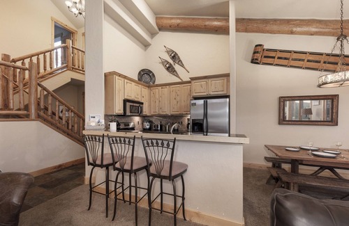 Winter Park House | Spacious 3BR townhouse w/hot tub & garage