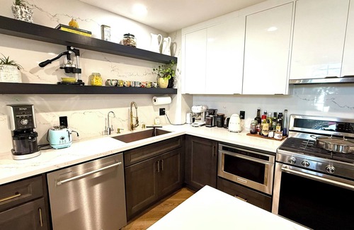 Huntington Beach House | Spacious 4-bedroom house with AC, WiFi in cool Huntington Beach