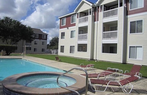 Pecan Tree - McCullough Condo | Spacious 4-bedroom in College Station, less than 2 miles from Kyle Field.