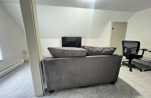 Rochester Apartment | Spacious 4-bedroom apartment in cool Rochester with AC, WiFi, and Onsite Laundry