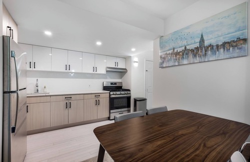 Harlem Apartment | Spacious 4-bedroom apartment in delightful NYC Manhattan sleeps 9