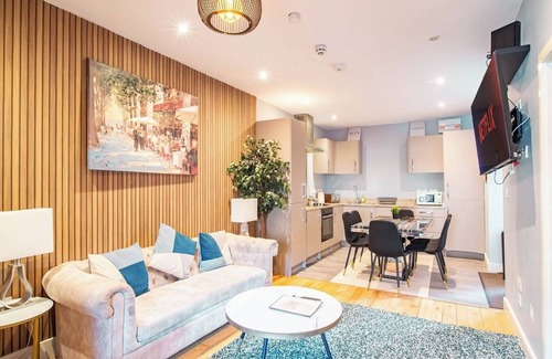 Neepsend House | Spacious 4-Bedroom House Near Tourist Attractions