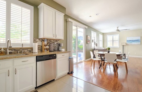 Natomas Creek House | Spacious 4-bedroom house in Sacramento Near Downtown and Airport