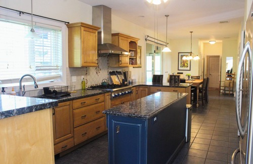Thompson Ridge House | Spacious 4-bedroom house in lovely Pine Bush with WiFi, AC