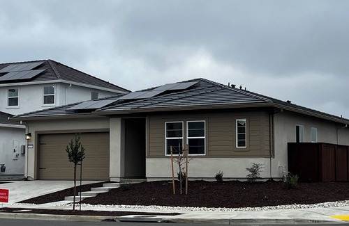 Woodland House | Spacious 4-bedroom house with WiFi and AC in welcoming Woodland CA