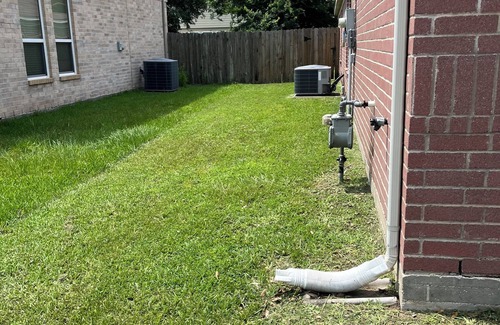 Spring House | Spacious 4-bedroom house in enjoyable Spring with WiFi, AC