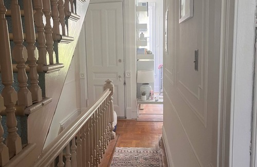 South Slope House | Spacious 4-bedroom newly renovated Brooklyn brownstone house steps from subway