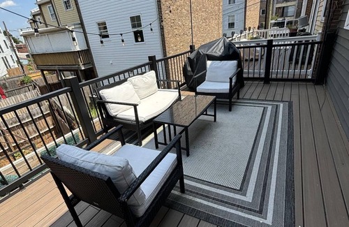 Randle Highlands House | Spacious 4-bedroom townhome in brilliant Washington with WiFi, AC