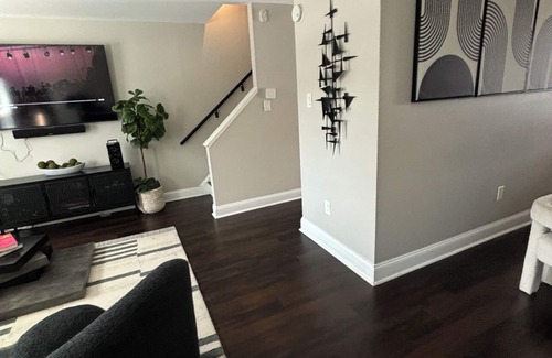 Randle Highlands House | Spacious 4-bedroom townhome in brilliant Washington with WiFi, AC