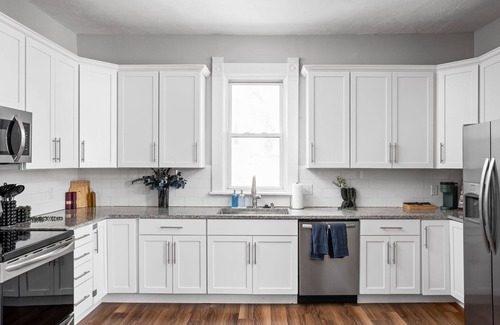 Indianapolis House | Spacious 4-bedroom house in enchanting Indianapolis with BBQ, Games and FirePit